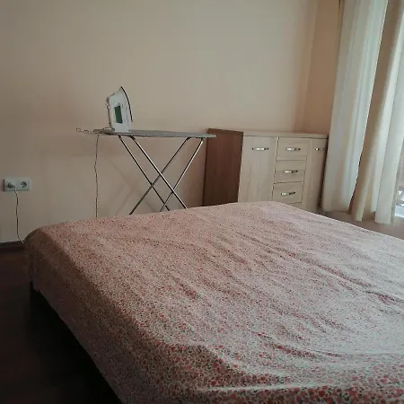 даскала с паркомясто Appartement *